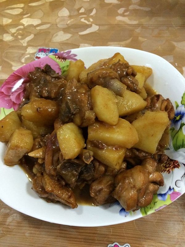 红烧土豆鸡块