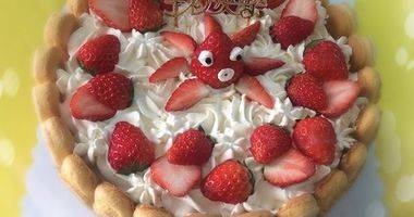 8寸酸奶草莓慕斯蛋糕