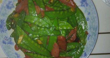 腊肠炒荷兰豆