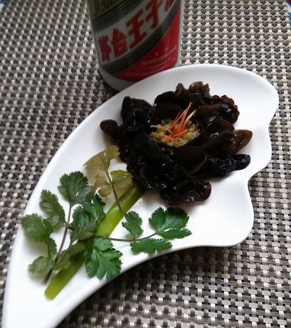 黑牡丹（榨菜酱拌木耳）-乌江榨菜