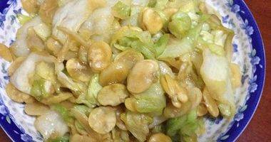 包菜炒蚕豆（圆白菜）