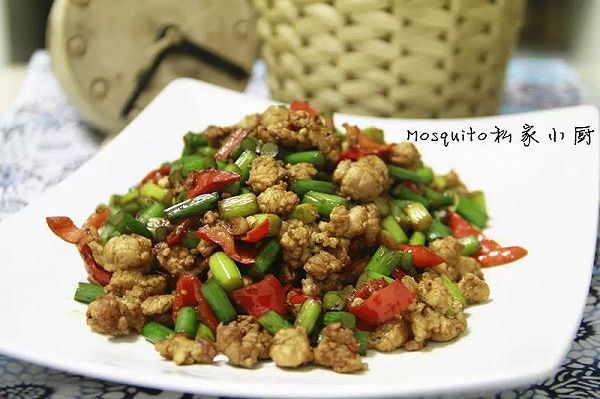 蒜薹肉末（爆炒系列）【Mosquito私家小厨】