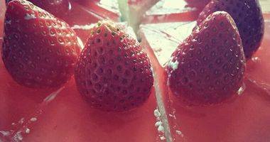 草莓酸奶冻芝士蛋糕