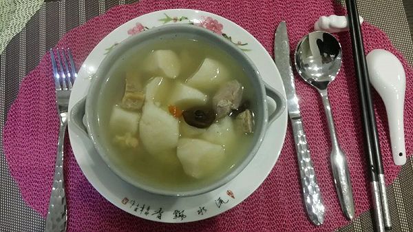 风干火腿山药汤
