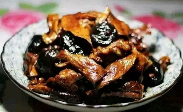 可乐七道美味菜之一——可乐香菇笋干