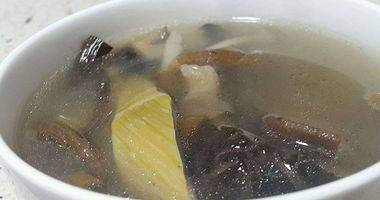 “山珍海味”－菌汤