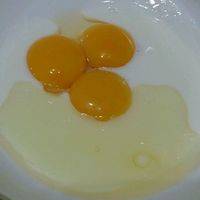 蛋黄+酸奶+玉米油混合
