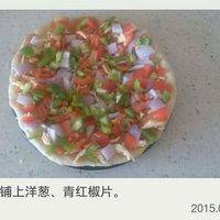 第三层铺洋葱，青红椒片。