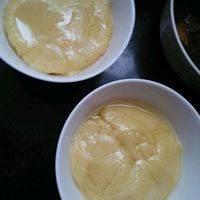 放碗里抹平涂一层食用油，覆盖保鲜膜，冷藏16～24个小时