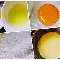 鸡蛋分离，蛋白进冰箱，蛋黄一个个加入奶酪糊中，搅匀。筛入低粉，刮刀切拌，表面无干粉，过筛，冷藏20min，低温使奶酪糊质地粘稠，更接近蛋白霜的密度。
