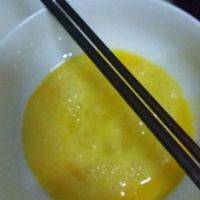 西红柿鸡蛋卤，黄豆要先放，炒一会再放西红柿，因为黄豆不好软但也不能时间太长