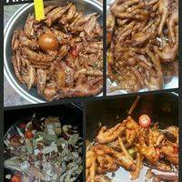 汤料完成。把事先出水好的食材，倒进去，大火煮开，小火慢炖45到75分钟。看食材，决定时间。鸡翅鸡爪，45分钟。鸡蛋 猪肉，75分钟。