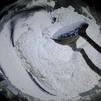 糯米粉用中小火炒熟